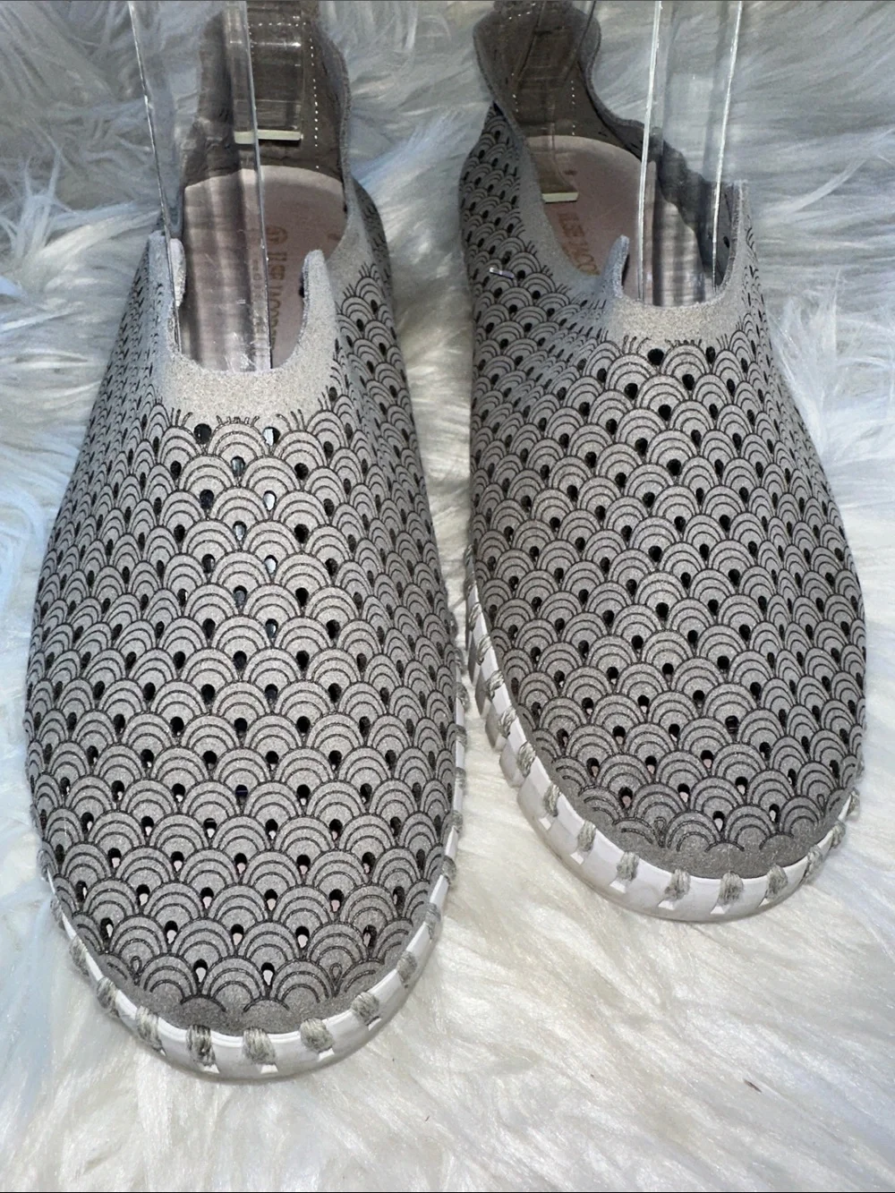 Ilse Jacobsen Tulip Perforated Slip On Sneakers Shoes